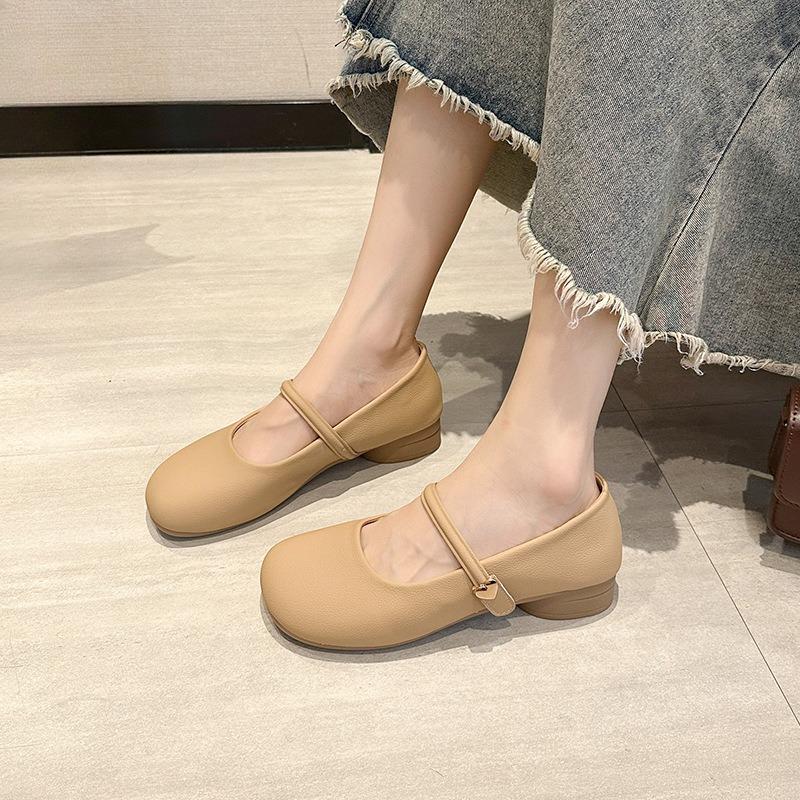 A New Style of Round-toed Shallow-mouthed Retro Versatile Thick-cut Single Shoes