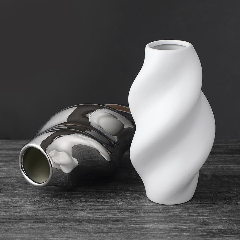Simple Modern Irregular Ceramic Black and White Vase Luxury Desktop Home Art Silver Flower Flower Arrangement Home Decoration