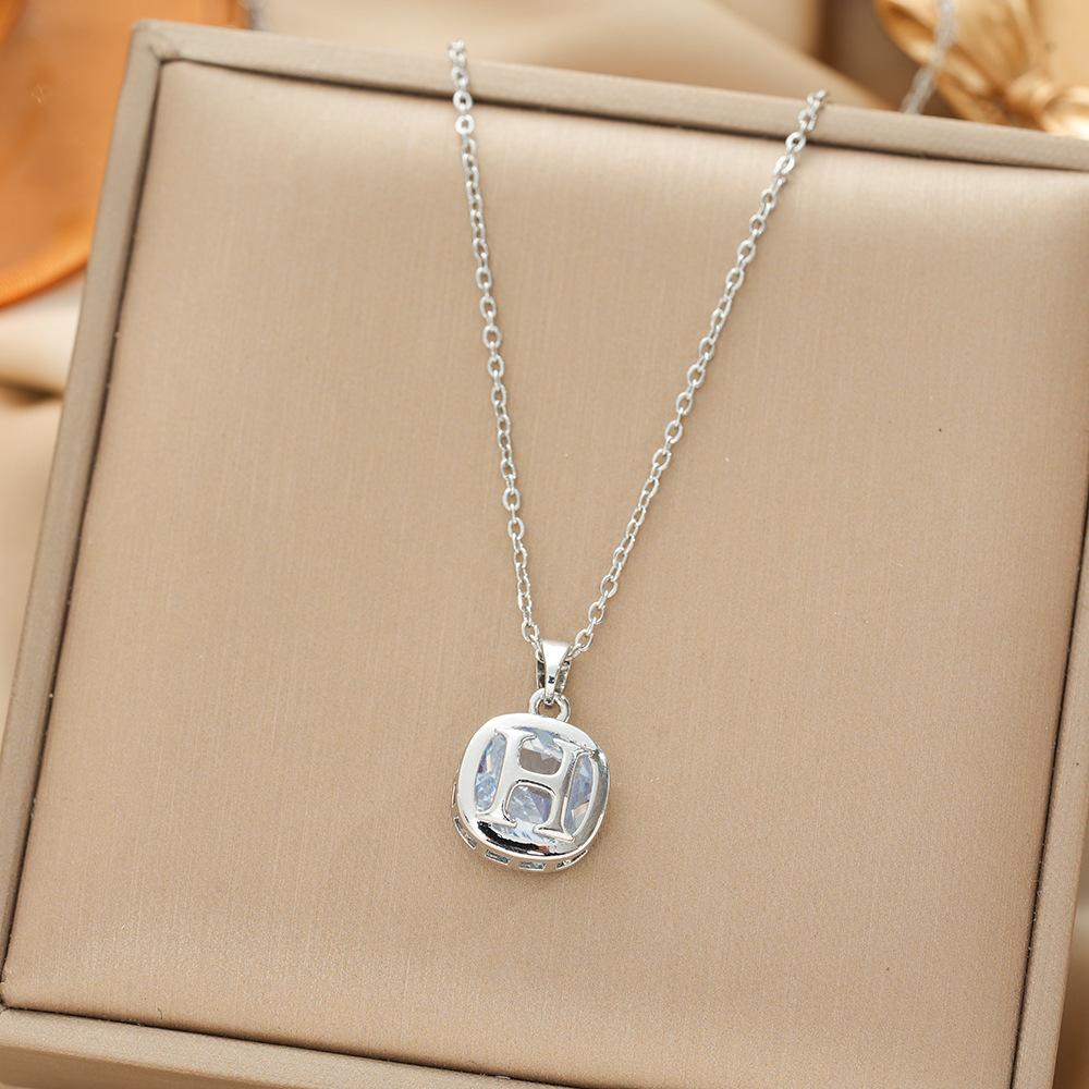 Japan and South Korea Simple Popular Wind Titanium Steel Necklace Female Niche Exquisite Internet Celebrity Zircon Clavicle Chain High-end Jewelry