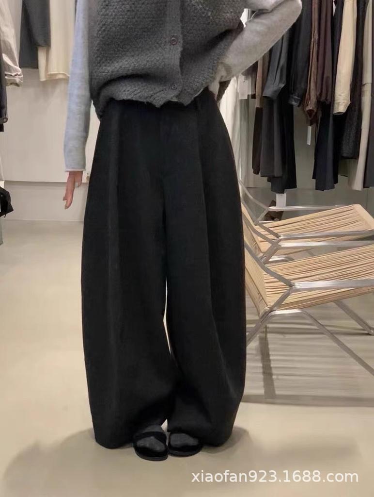 In Stock: High-Quality Korean Style Wool Balloon Pants - Solid Color, Loose, Slimming, Cropped, Long, Casual Wear.