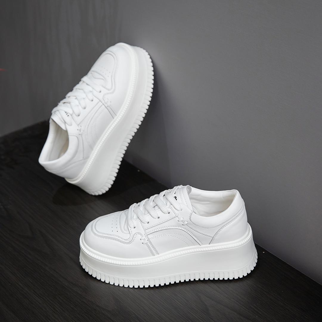 

Thick-soled muffin heightening versatile sports little white shoes children with skirts 2025 spring, autumn and summer new popular board shoes 35