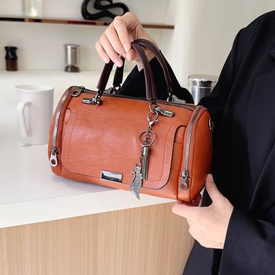 Boston Bag: Versatile, Fashionable, Casual Pillow Bag, Large-capacity Handbag