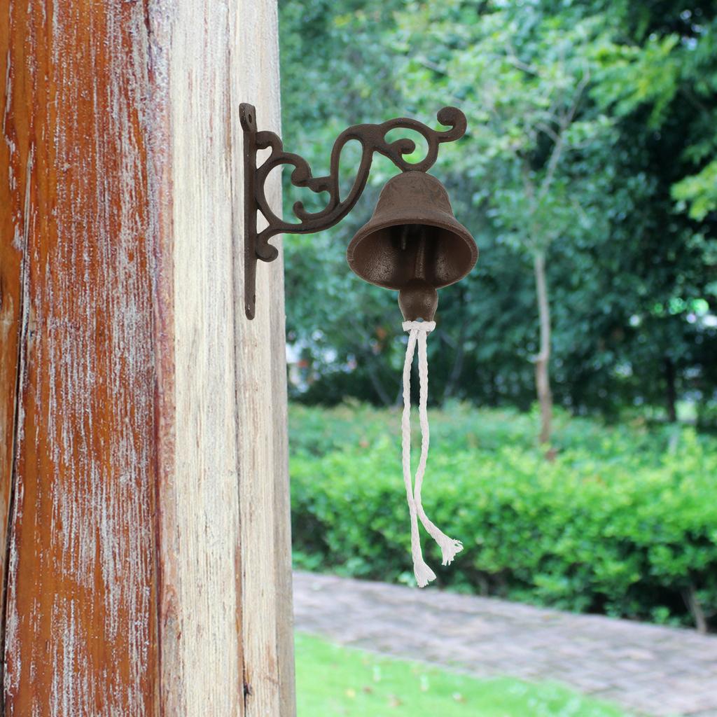 1pc Wrought Iron Doorbell Cast Iron Rustic Style Bell Manually Shaking Chime Portable Garden Decor Bell Christmas nament Home