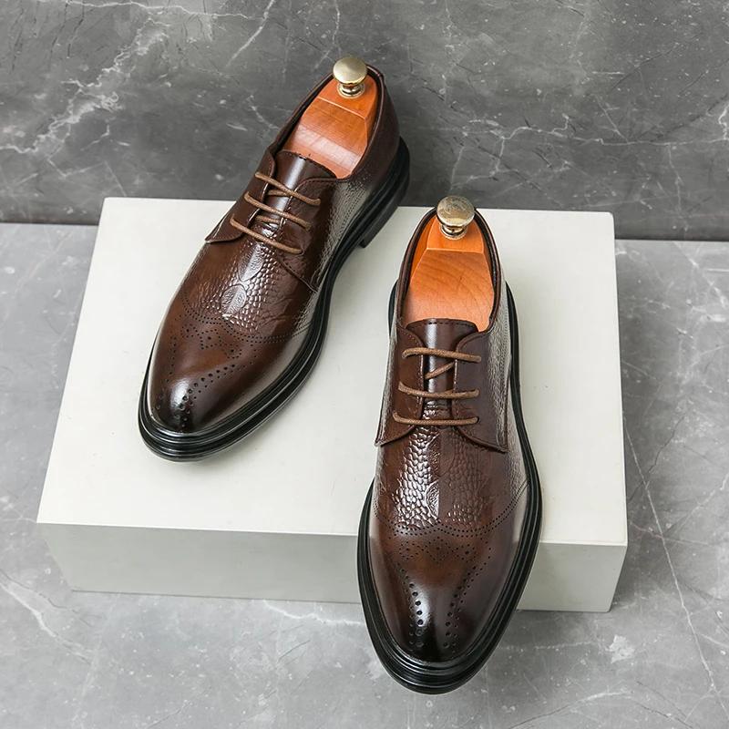 Men's Brogue Shoes Pointed High-end Banquet Dress Man Mens Shoes Leather Business Casual Shoes for Men Versatile