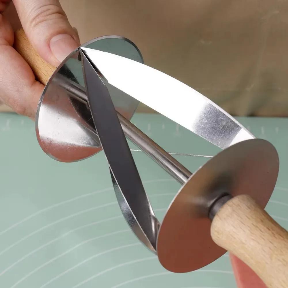Pastry Tool Stainless Steel Rolling Cutter for Making Croissant Bread Wheel Dough Pastry Knife Wooden Handle Baking Knife