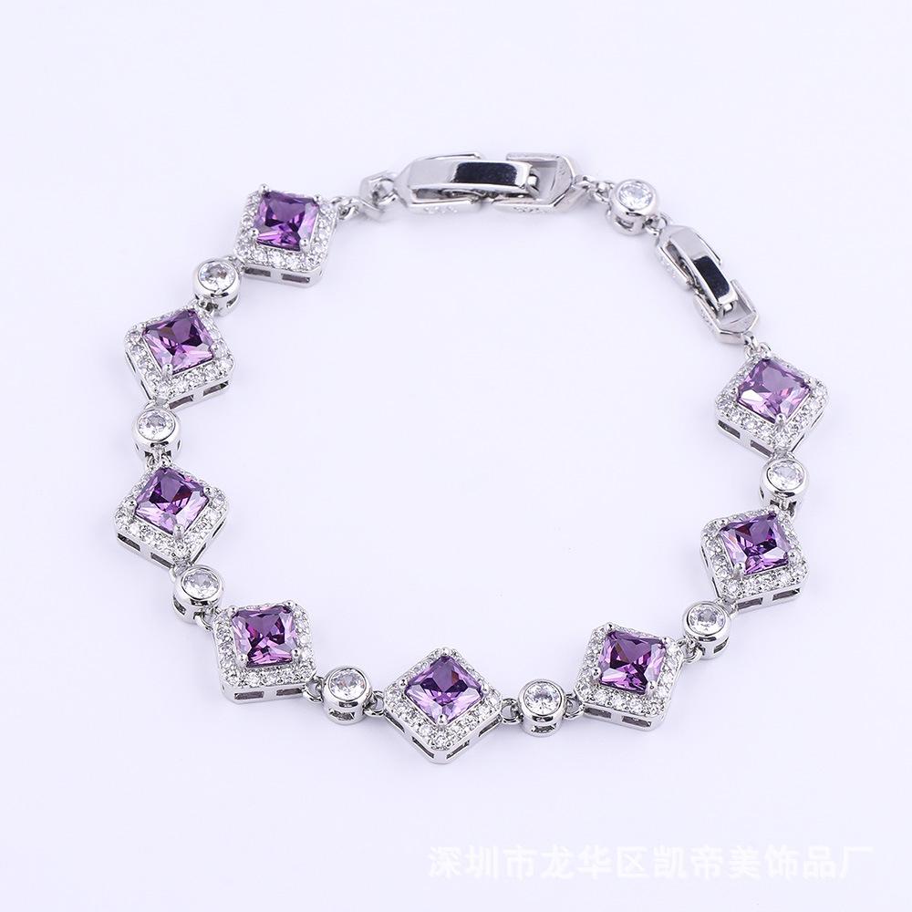 Pulseira Geométrica Quadrilateral de Zircônia com Temperamento Simples Joia de Mão Banho de Ouro em Latão