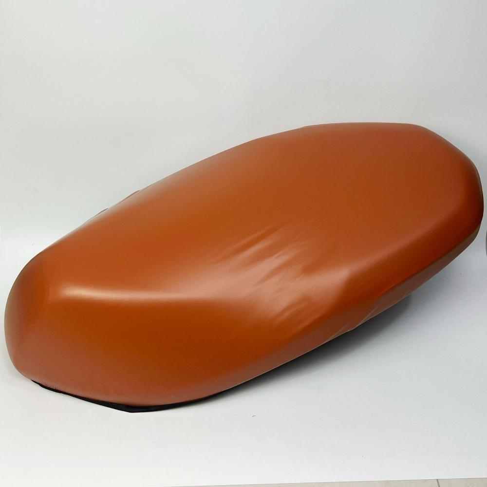 

1pc Motorcycle seat cover four seasons general leather cover can be d PU elastic leather cover sunscreen waterproof коричневий