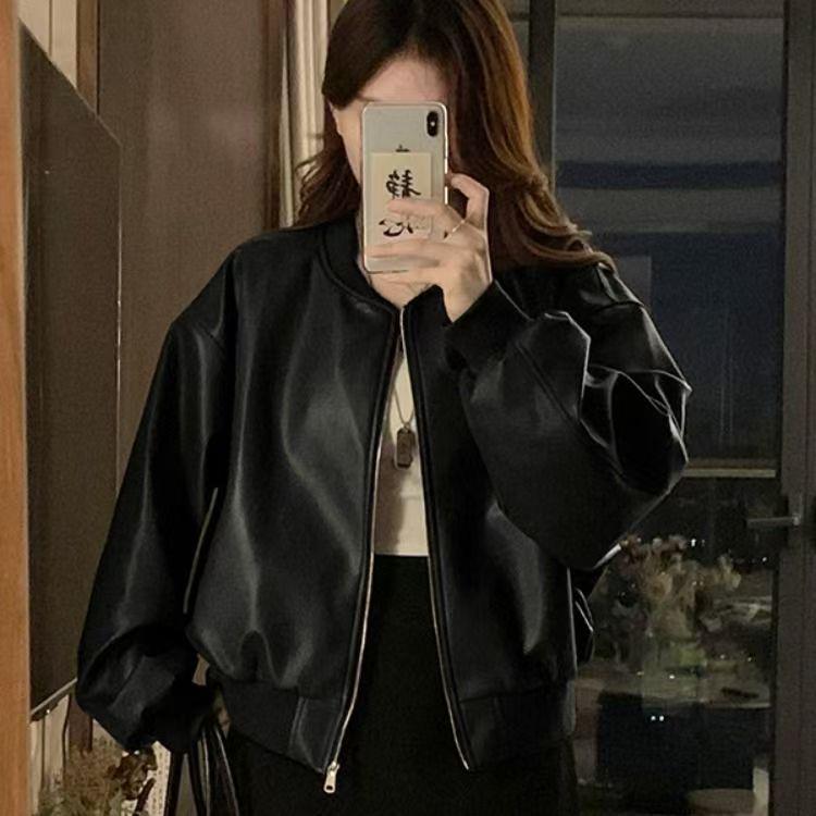 Women's Korean Style PU Leather Plush-Lined Jacket, Loose Fit, Thickened for 2025 Autumn/Winter, Petite Short Design
