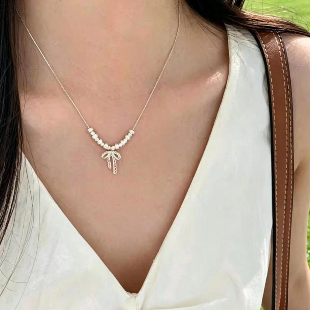 Korean Crushed Silver Bow Necklace: Elegant & Versatile Clavicle Chain for Women
