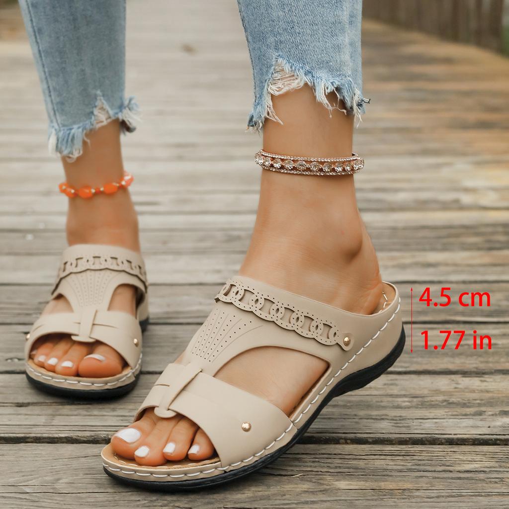 25 Slope Heel Large Size Flat Bottom Slippers Women'S Fashion European And American Personality Roman Style Slippers