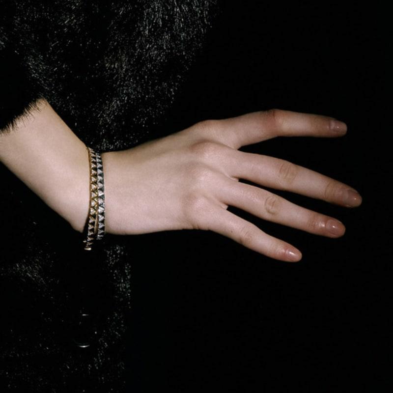 

NUMBERING #3992 Gold_Large