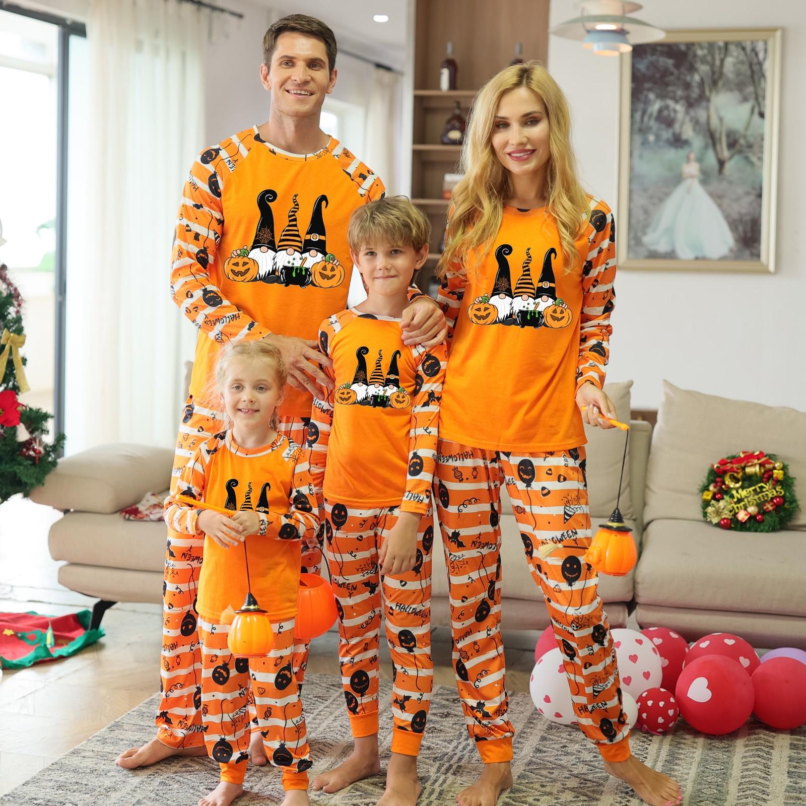 

Halloween Print Cute Family Matching Sets Pajamas, Loungewear Outfits,Family Matching Long Sleeve Tops Pants Set