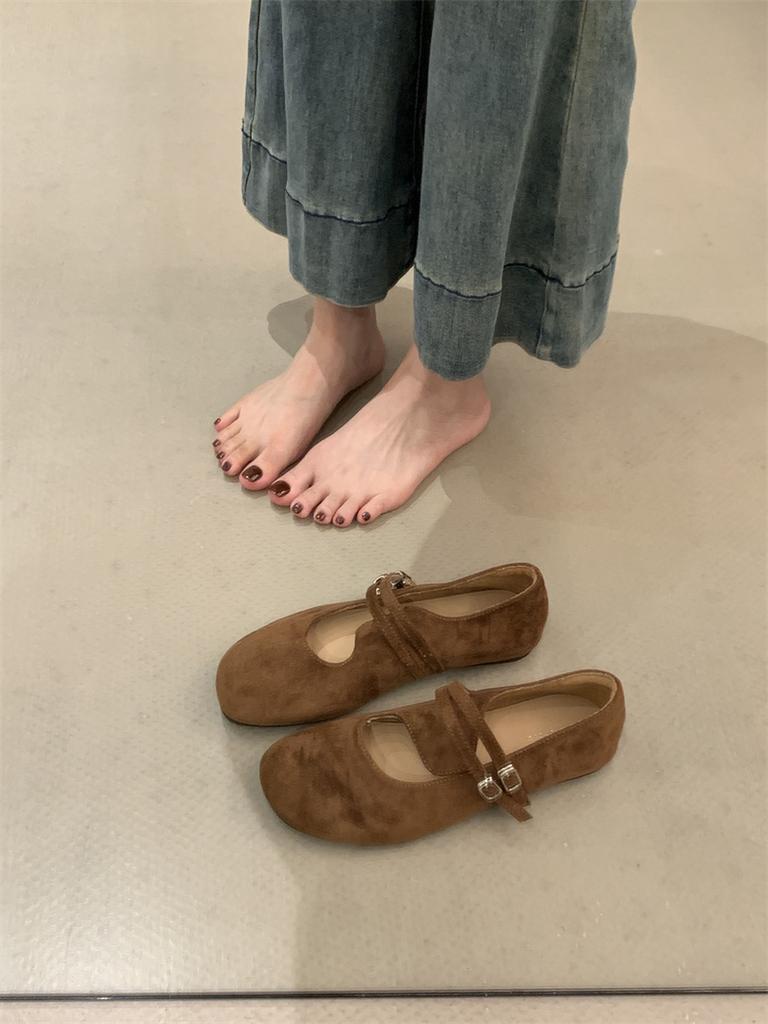 Vintage forest style suede Mary Jane shoes with buckles and shallow round toes and flat ballet shoes for girls