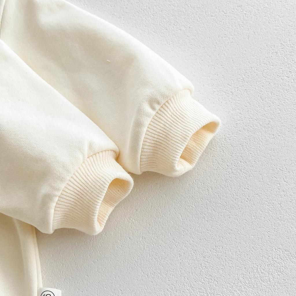 Korean Autumn Baby Romper: Cute Bear Pullover for Newborns, Boys & Girls - Ideal for Outdoor Play