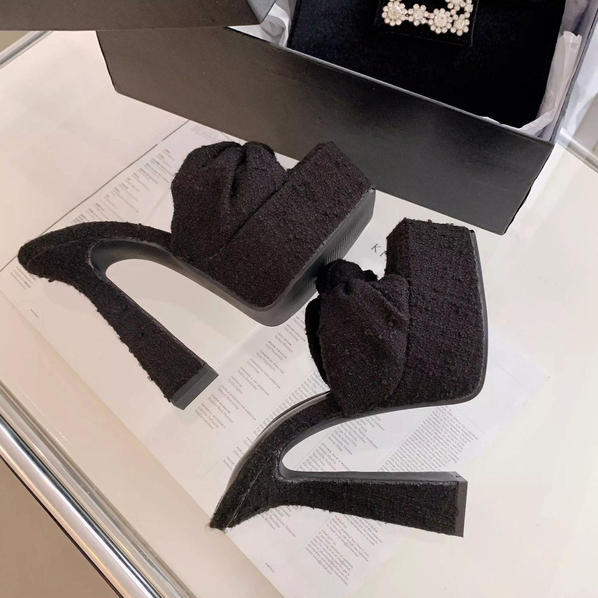 

Not tired feet! 12cm super high heel thick sole cool slippers female sexy new model stage waterproof table thick heel sandals 40