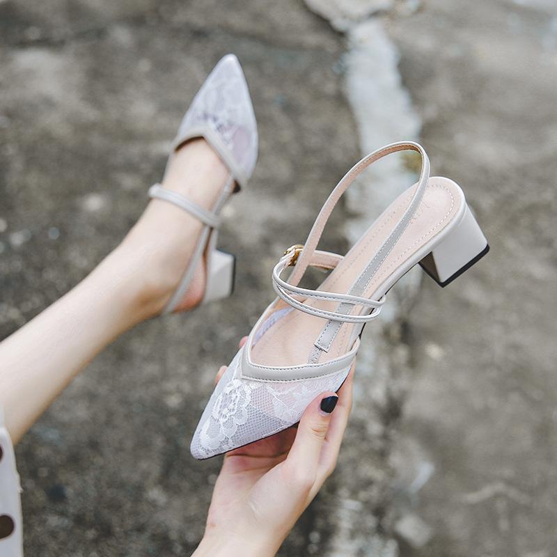 Модные босоножки больших размеров 42/43 с кружевом и вышитыми цветами — фото 4