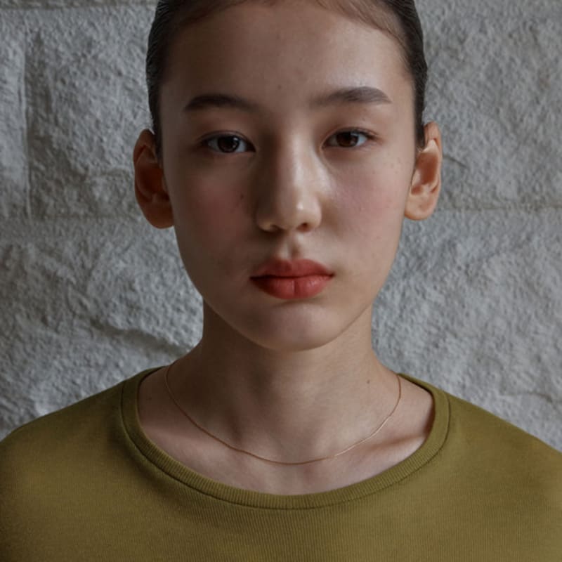 38comeoncommon Slim Glow Surgical Necklace (Gold)