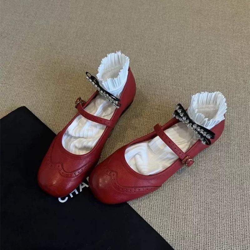 

Коровья кожа~ Натуральная кожа туфли-лодочки женские на плоской подошве новые с юбкой балетки ретро универсальные с гравировкой туфли Мэри Джейн 40