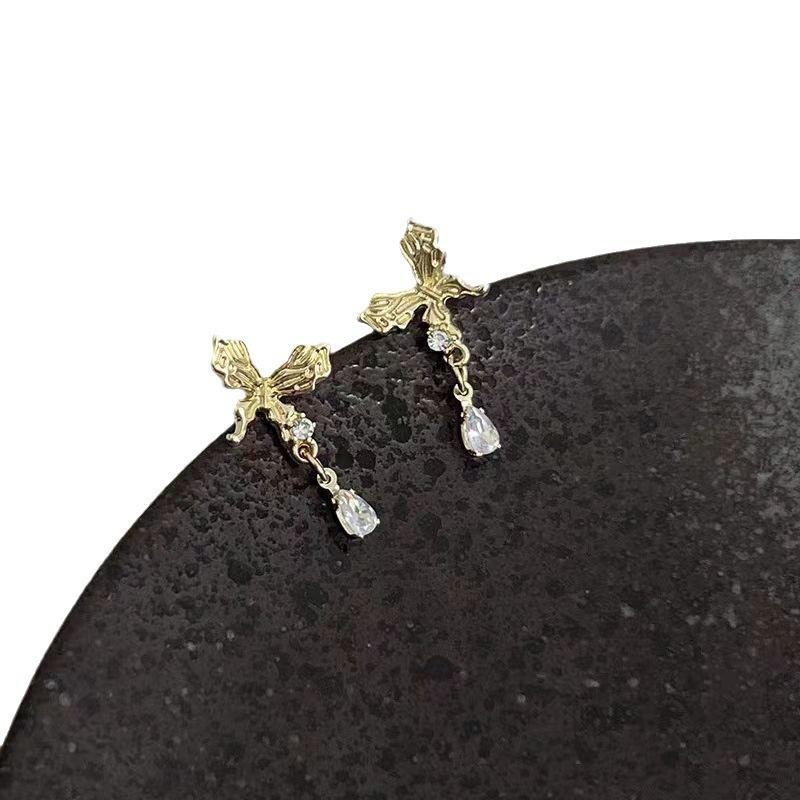 2025 Water Drop Diamond Bow Earrings: Luxury, Simple & Versatile Ear Clips for Women