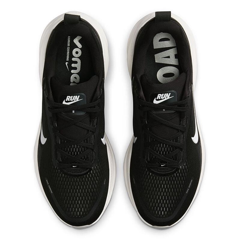 Nike Men's Vomero 18 Running Shoes