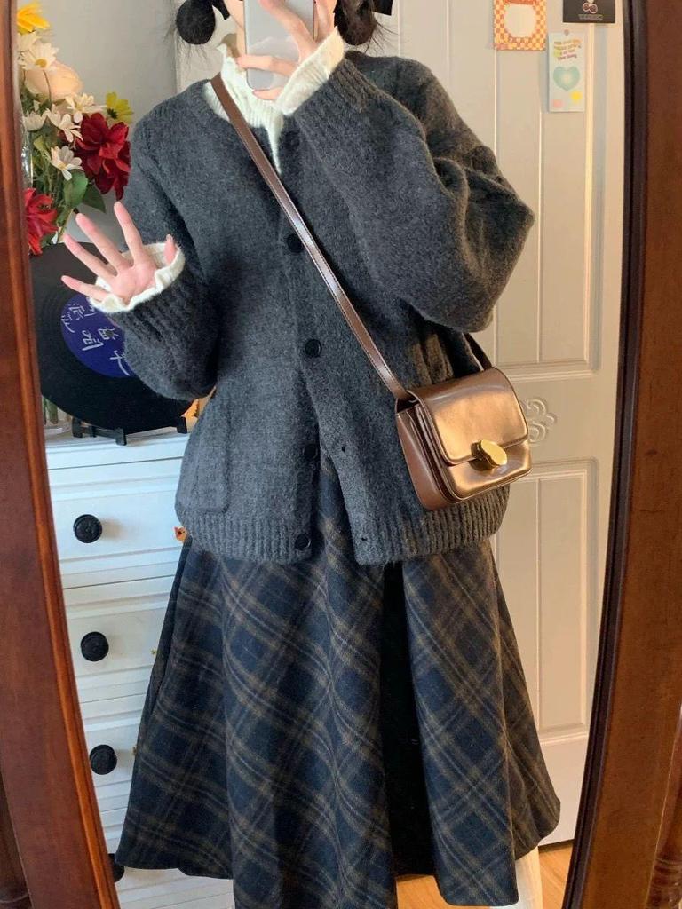 Retro podzimní pletený kardigan Mori Girl - Měkký, hřejivý, kulatý výstřih, krátká délka