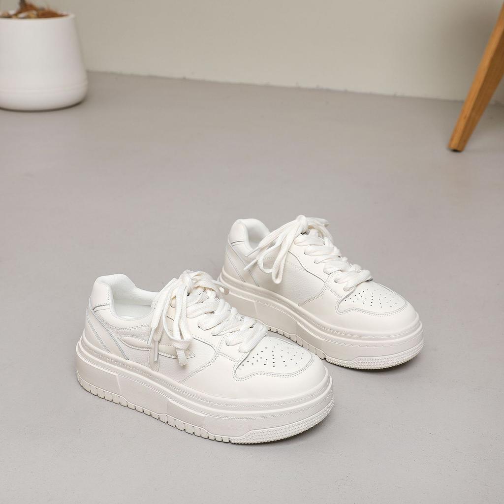 Leather platform white shoes women's spring and autumn new height-increasing sports and leisure bread shoes board shoes Kroxing