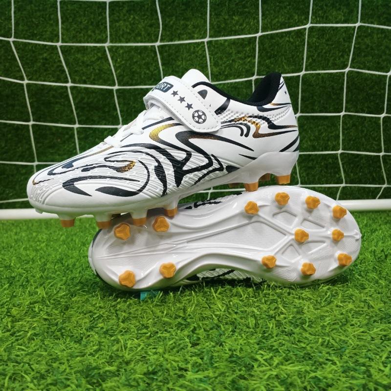 Small Size Velcro Football Shoes Boys and Girls Game Broken Nails Primary and Secondary School Students Free Lace-up Professional Training Shoes