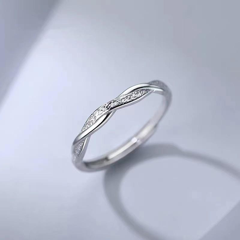 925 Silver-Plated Open Ring: Elegant Niche Design for Women