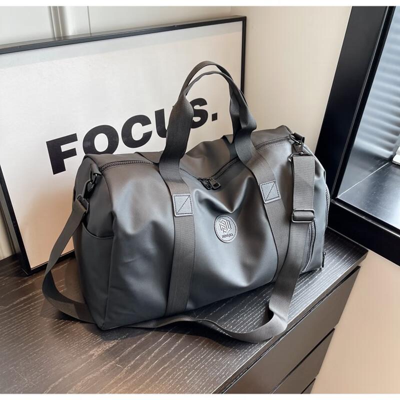 HuFeng Large Capacity Dry & Wet Separation Travel Bag