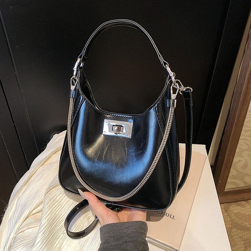 Premium Retro Bag Women's Spring and Summer 2025 New Niche Design Shoulder Messenger Bag Korean Version Portable Bucket Bag