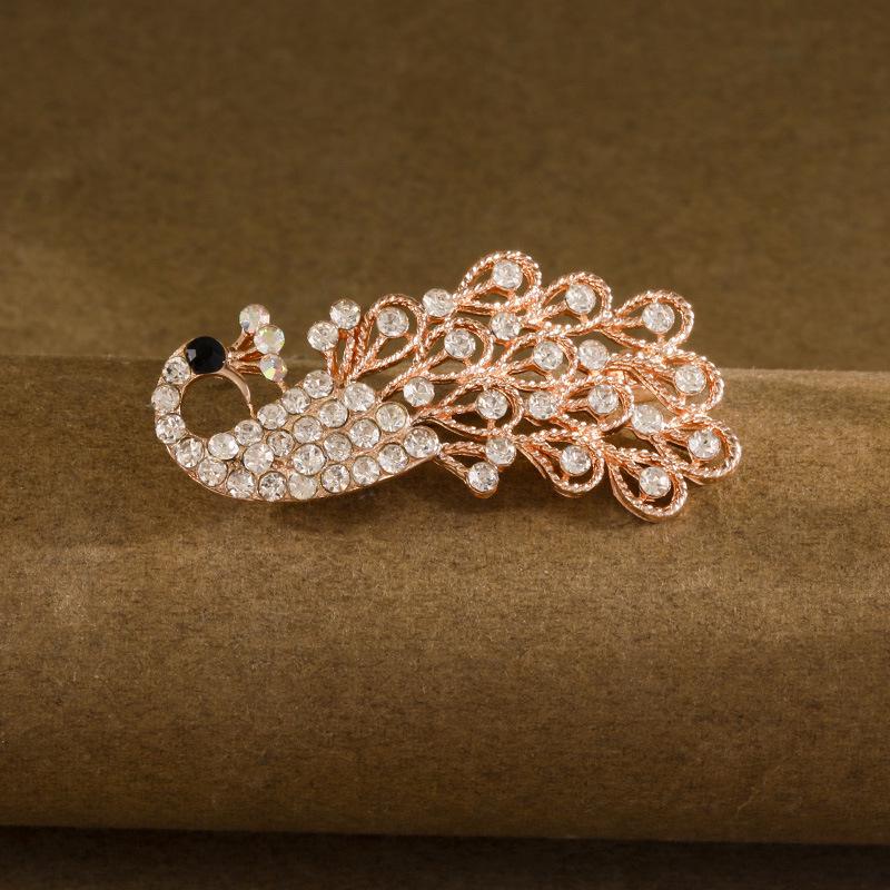 Elegant Alloy Brooch: High-End Women's Versatile Pin for Coats and Suits