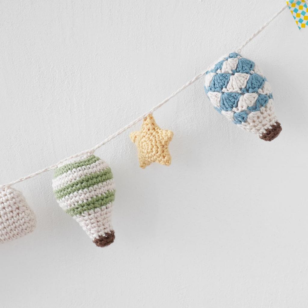 Raw Wool Itohenlab Knitting Kit #11-1 Balloon Garland