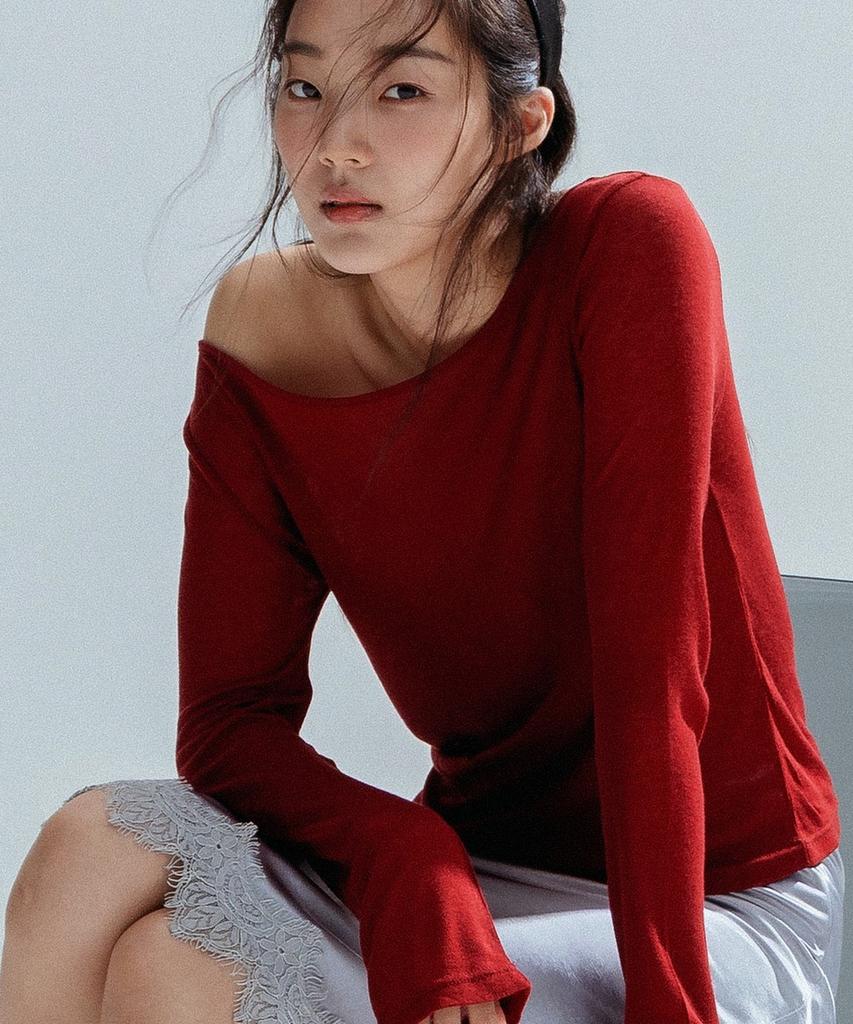 ANNEHEARTS Wool Modal Slim Tee_Red