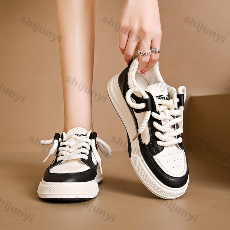 Woman Fashion Casual Board Shoes Women Autumn New Lightweight Lace Up Female Breathable Running Sneakers Casual Walking Shoes
