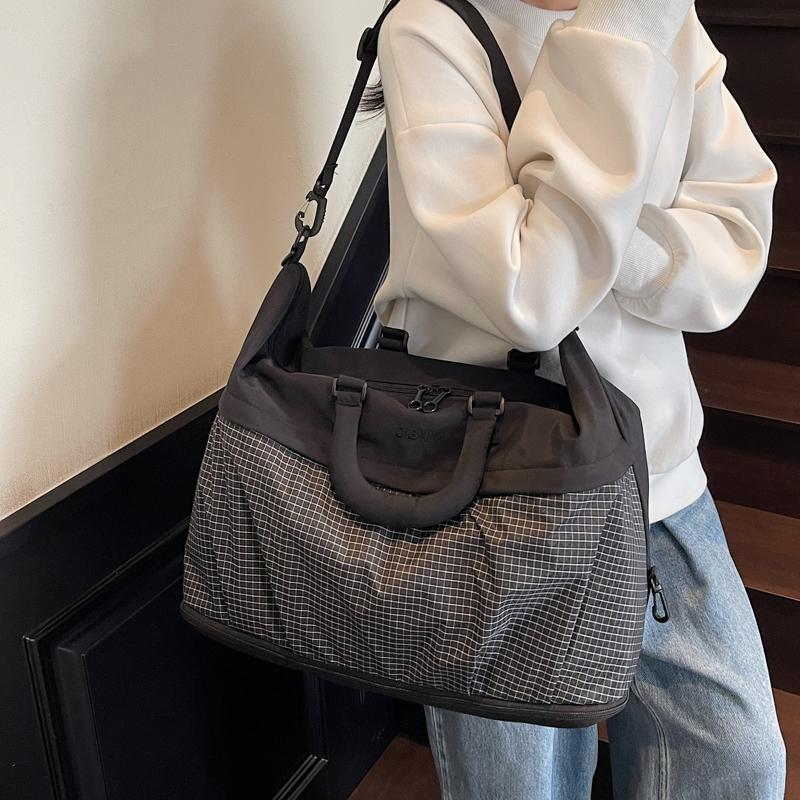 Nylon Duffel Bag for Women and Men Large Capacity Travel Gym Bag with Grid Pattern Design Hand Carry Shoulder Bag for Short Trip