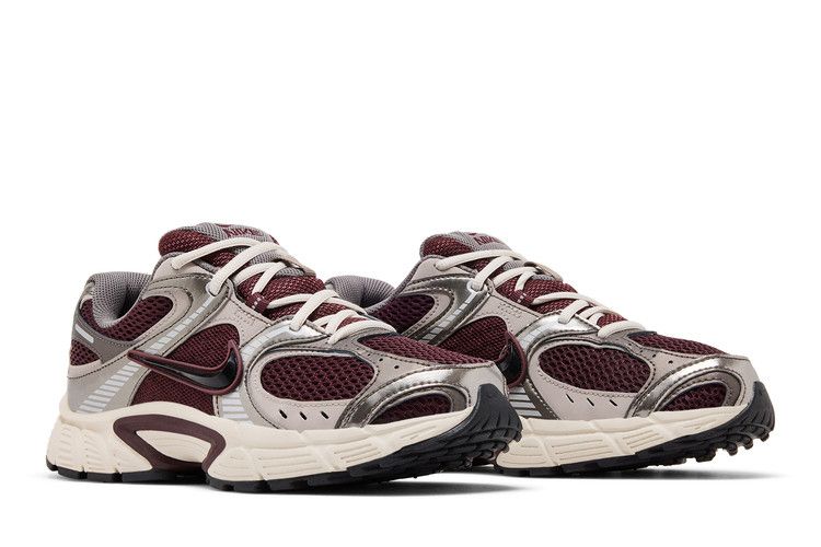 Nike V5 RNR 'Burgundy Crush Black'