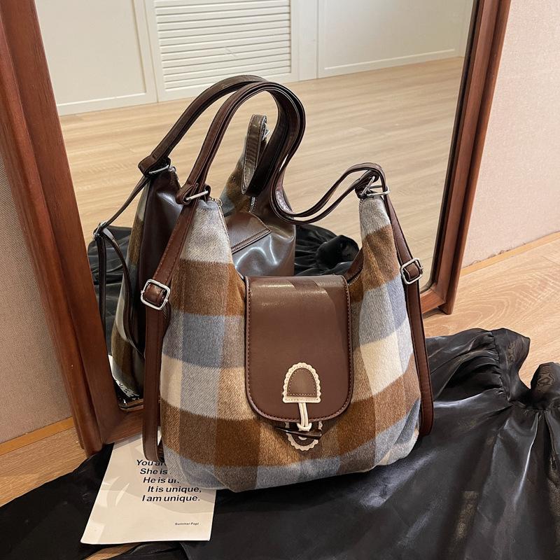 

Винтажная повседневная сумка-тоут большой вместимости для поездок на работу, женская новая клетчатая сумка на плечо с контрастной расцветкой, рюкзак