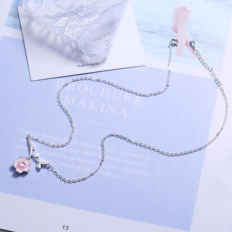 Lovely Cherry Blossom Pendant Necklace Sparkling Transparent Crystal Jewelry for Women Girls Casual Outing Accessory Gift