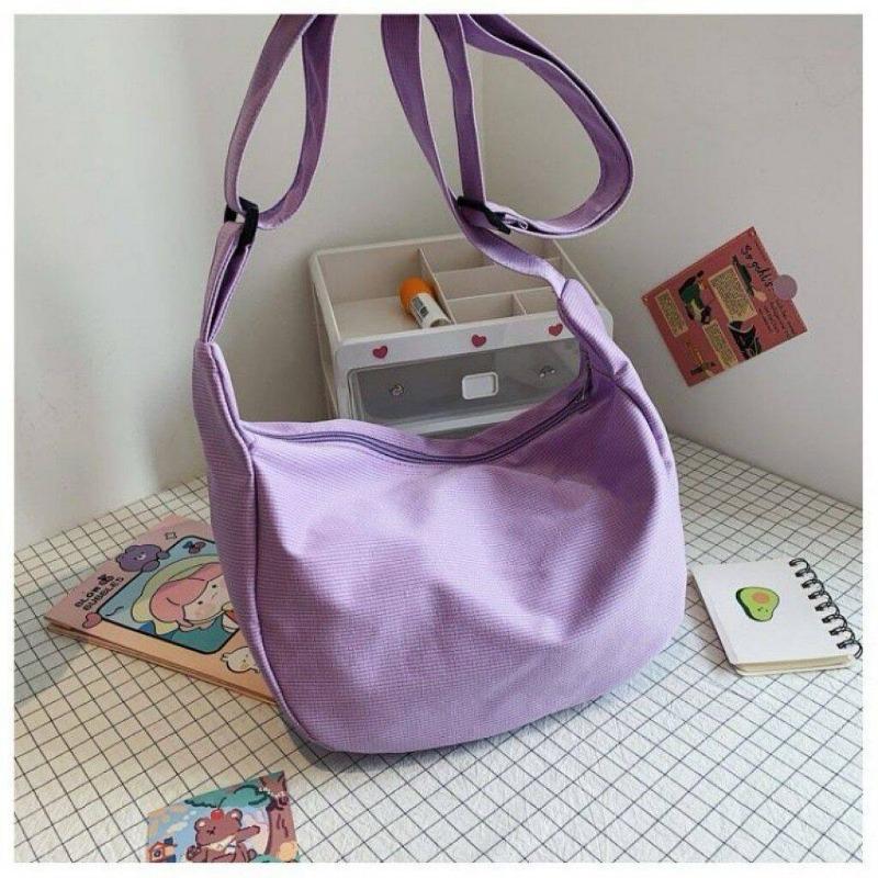 Retro Mädchen einfarbige Soft Girl Umhängetasche trendige einfache Messenger Bag Knödeltasche