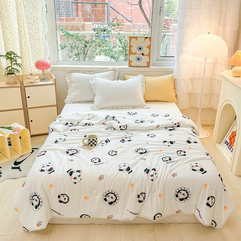 Cartoon Space Bear Rocket Pattern Summer Quilt Skin-friendly Comfortable Air Conditioning Quilted Quilt for Kids Boys Girls