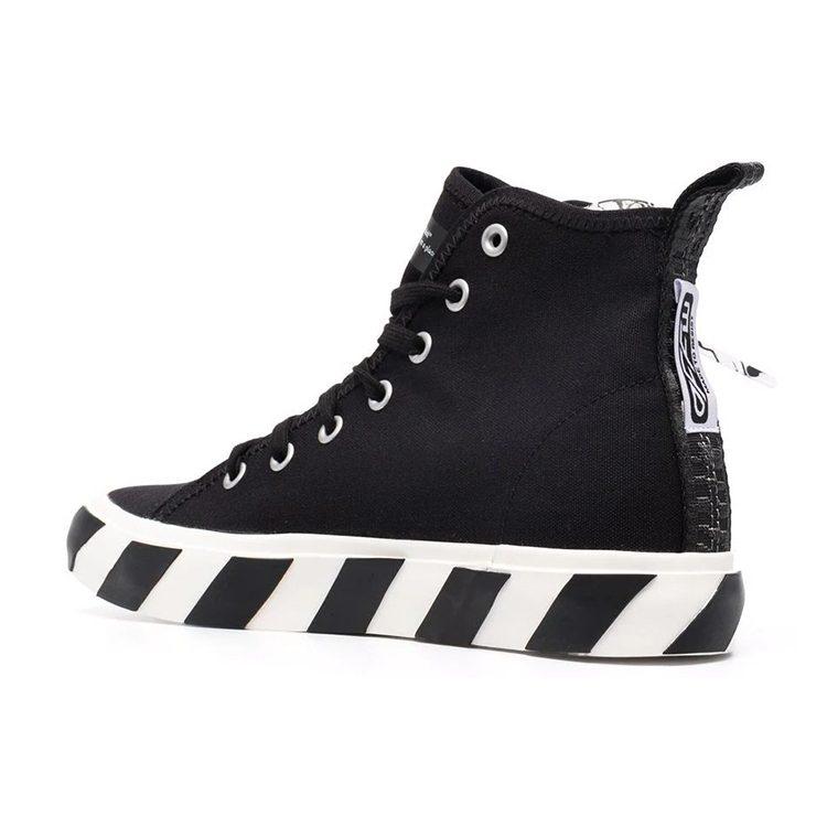 OFF WHITE Vulkanizovaná plátěná kotníková teniska 'Černá Bílá' OMIA119F21FAB0011001