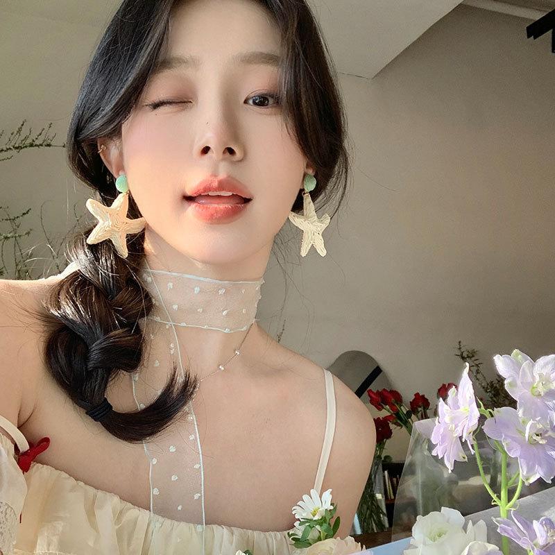 Spring and Summer New Handwoven Round Flower Star Stud Earrings Small Fresh Holiday Style Earrings Fashionable Exaggerated Earrings