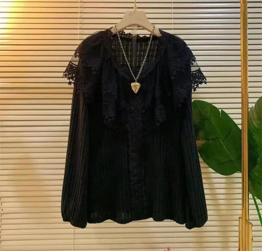 

Women s Spring/Fall Plus Size Loose-Fit Lace-Panel Blouse with Ruffled Collar Flattering, Flowy, Casual Long-Sleeve Top XS чорний