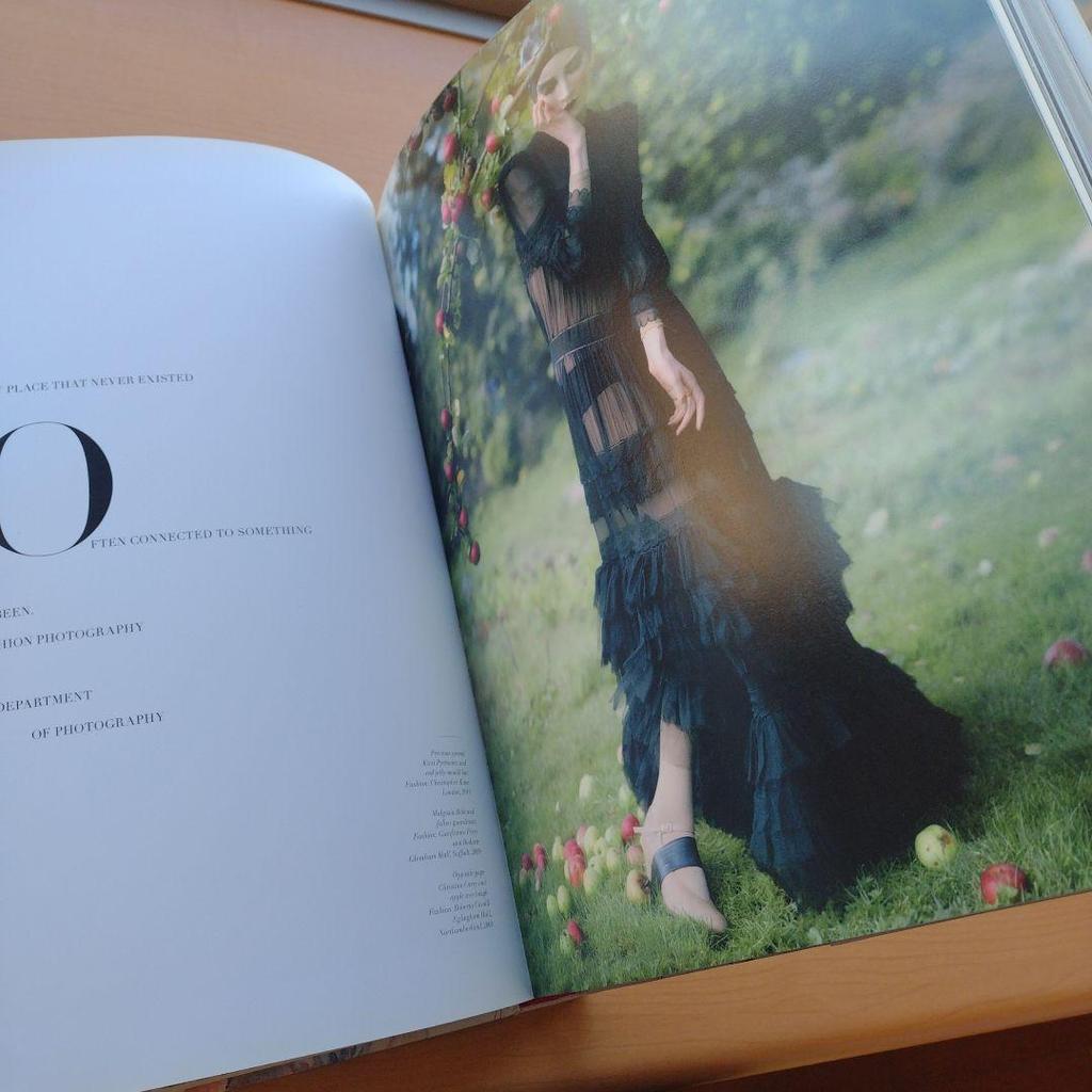 [USED] Tim Walker Story Teller