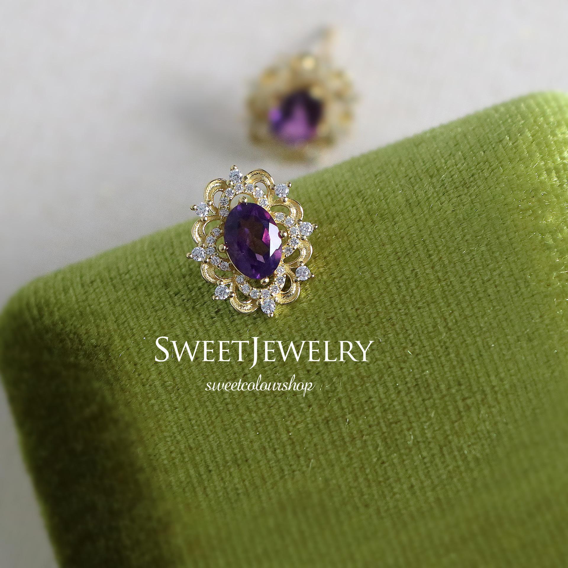 14K Gold-Plated Amethyst Stud Earrings for Women - Retro Luxury, Elegant Niche Design, S925 Sterling Silver Platinum Pair (with Silver Earplugs)