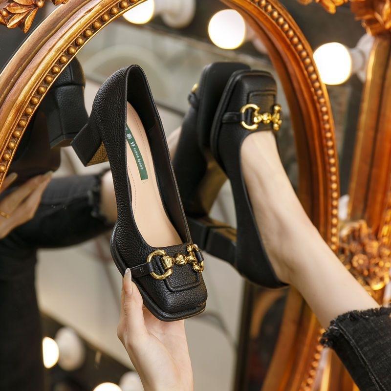 

Foreign design temperament green high heels women s 2025 new thick heel Mary Jane small leather shoes square head single shoes 34 чорний