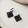 Retro Temperament Pleated Earrings, High-End Black Geometric Rhombus Earrings Irregular Personality Earrings Women