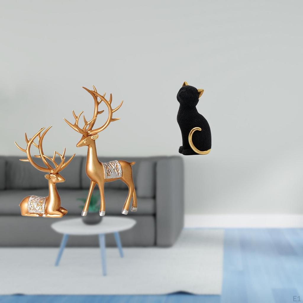 European Reindeer Cat Resin Collectible Sculpture Figurine for Living Room Bedroom Entrance