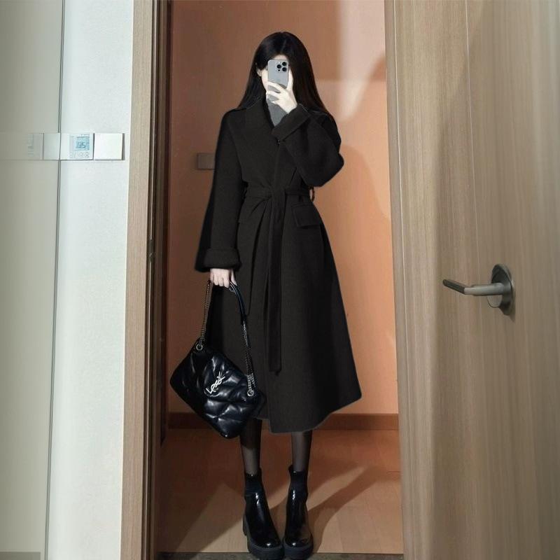 Grauer Wollmantel für Damen Mittellang Herbst und Winter Neuer Wollmantel für Winter Kleine Figur Koreanischer Stil