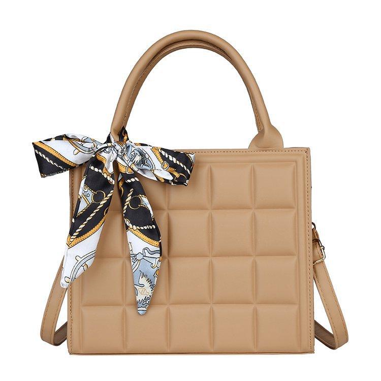 

Сумка-тоут с текстурированной подмышечной вместимостью для женщин 2024 года, весна-лето, новая модная сумка-мессенджер для знаменитостей из Интернета one size fits all хаки